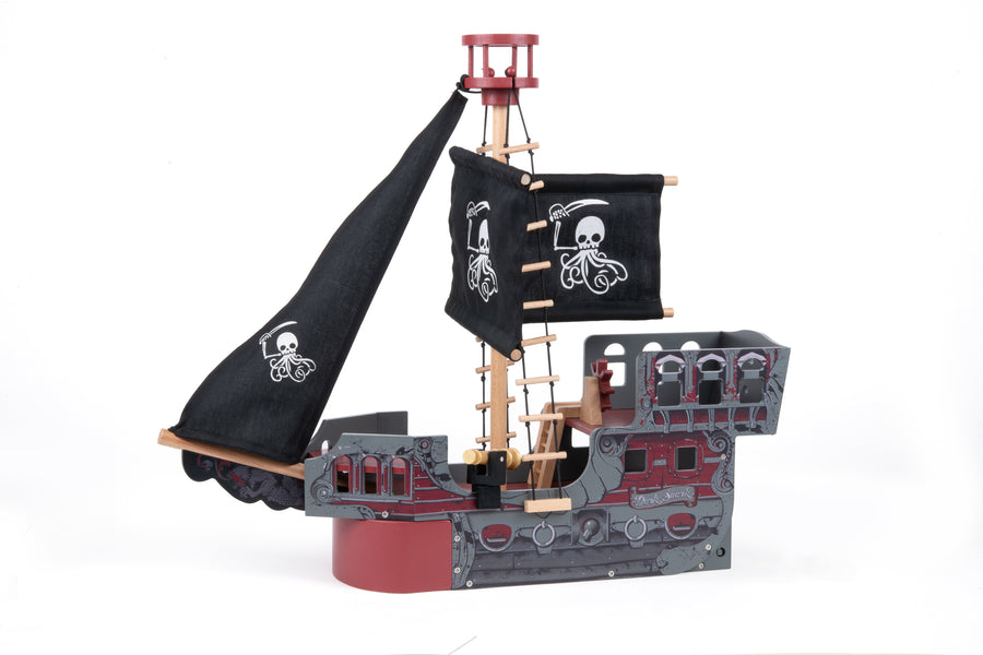 The fantastic ship + 2 free figurines